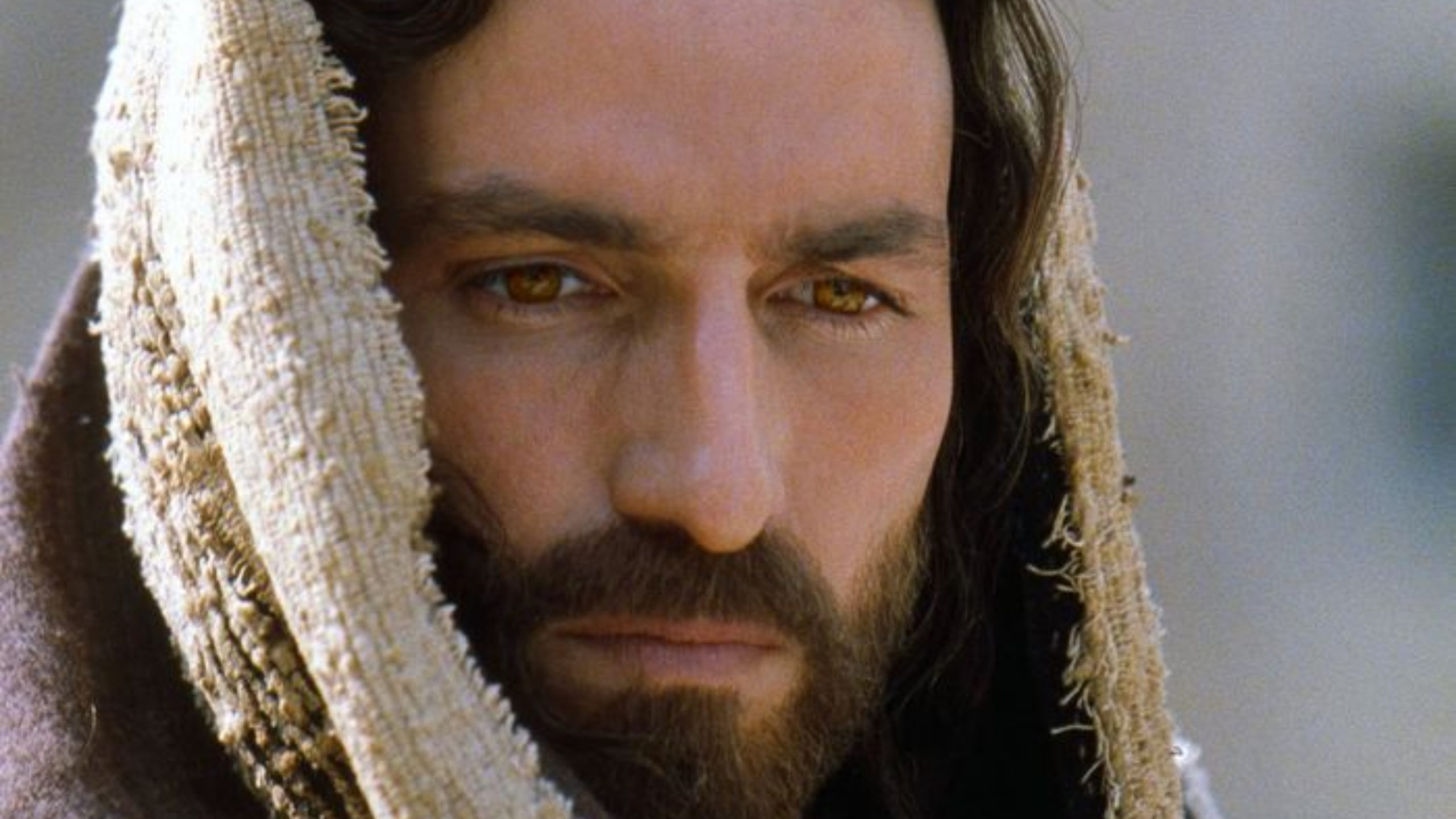 MÍRAME TÚ, JESÚS DE NAZARET